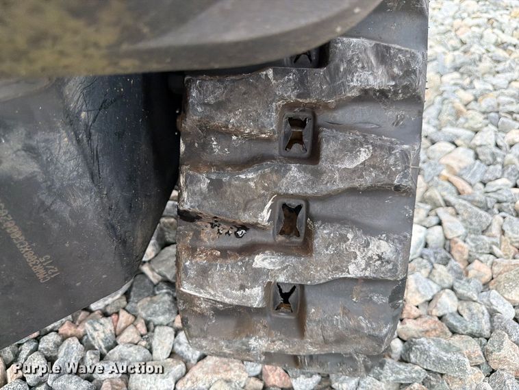 image for item YA5471 2015 Ditch Witch R300 cable plow