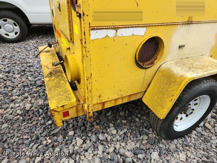 image for item YA5653 1990 Hesco manhole support trailer