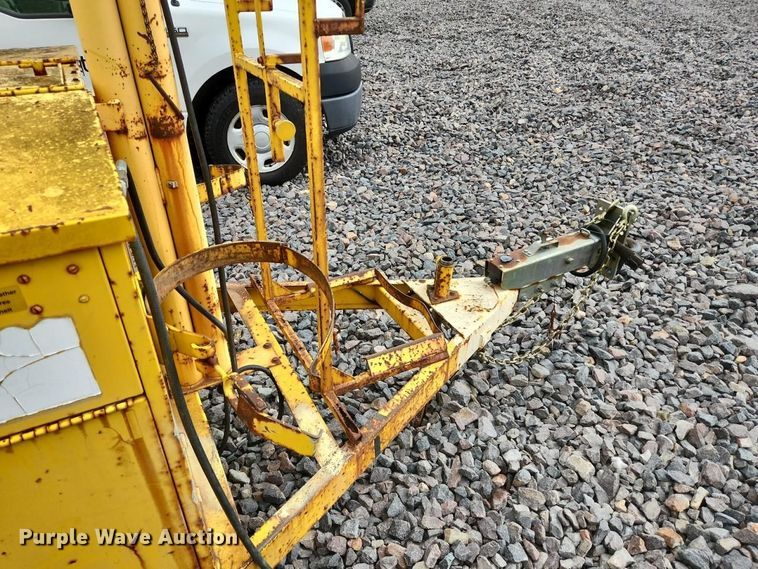 image for item YA5653 1990 Hesco manhole support trailer