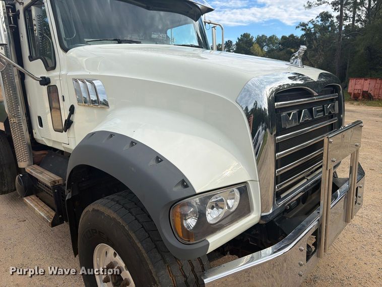image for item ZA0836 2021 Mack Granite dump truck