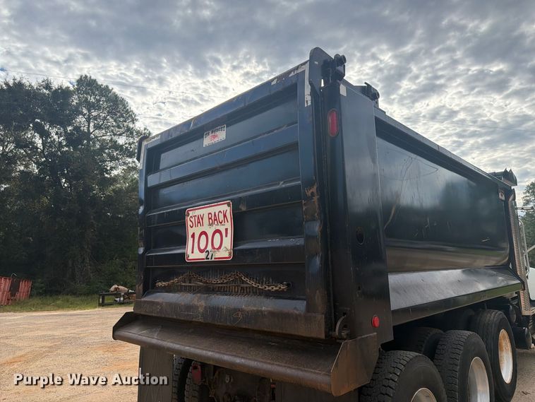 image for item ZA0836 2021 Mack Granite dump truck