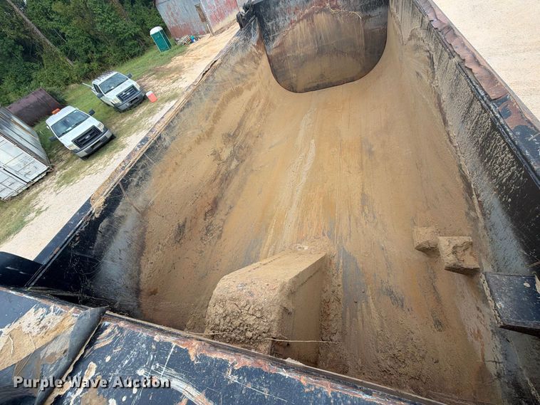 image for item ZA0836 2021 Mack Granite dump truck