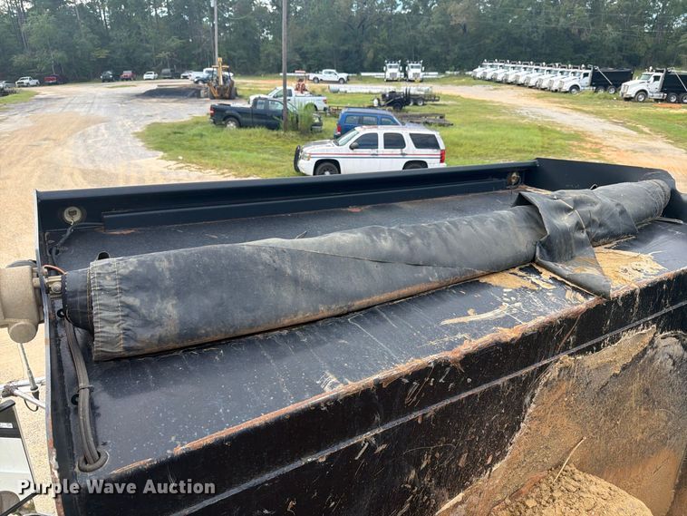 image for item ZA0836 2021 Mack Granite dump truck