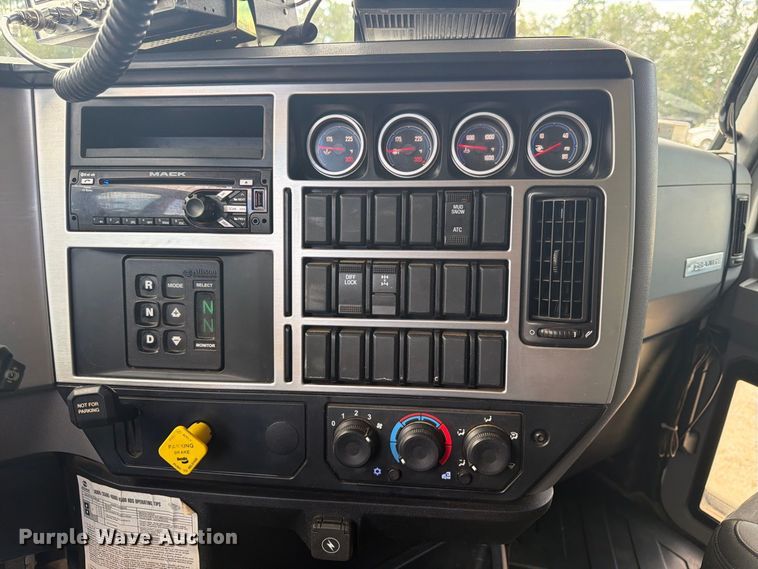 image for item ZA0836 2021 Mack Granite dump truck