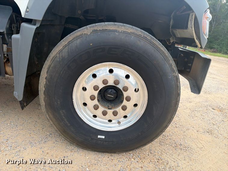 image for item ZA0836 2021 Mack Granite dump truck