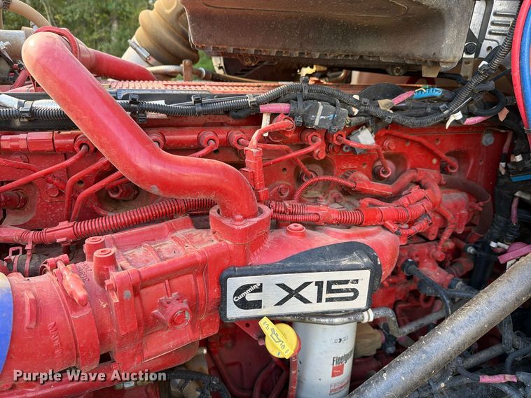 image for item ZA0837 2025 Kenworth T880 dump truck