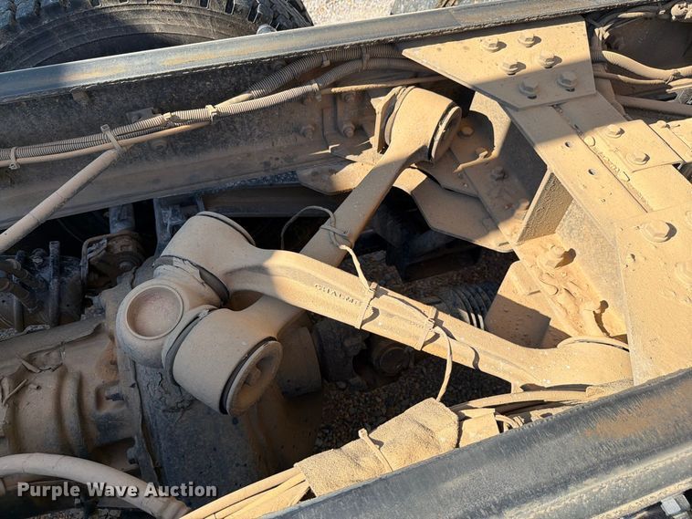 image for item ZA0837 2025 Kenworth T880 dump truck