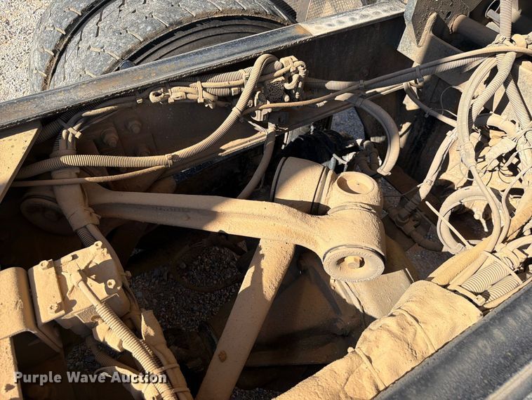 image for item ZA0837 2025 Kenworth T880 dump truck