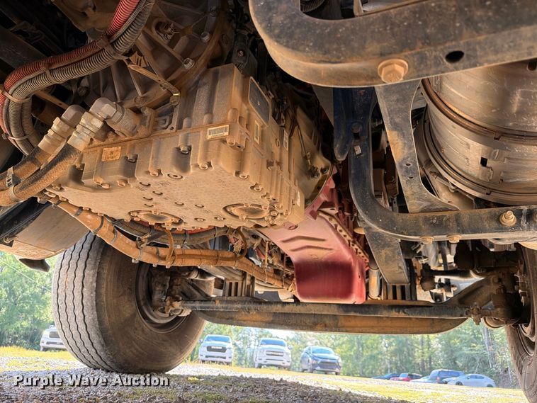 image for item ZA0837 2025 Kenworth T880 dump truck
