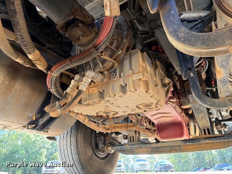 image for item ZA0837 2025 Kenworth T880 dump truck