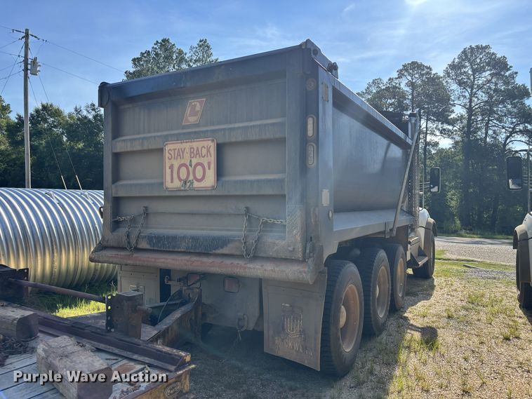 image for item ZA0838 2025 Kenworth T880 dump truck