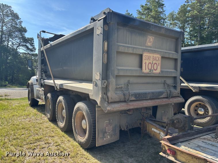 image for item ZA0838 2025 Kenworth T880 dump truck