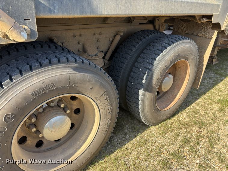 image for item ZA0838 2025 Kenworth T880 dump truck
