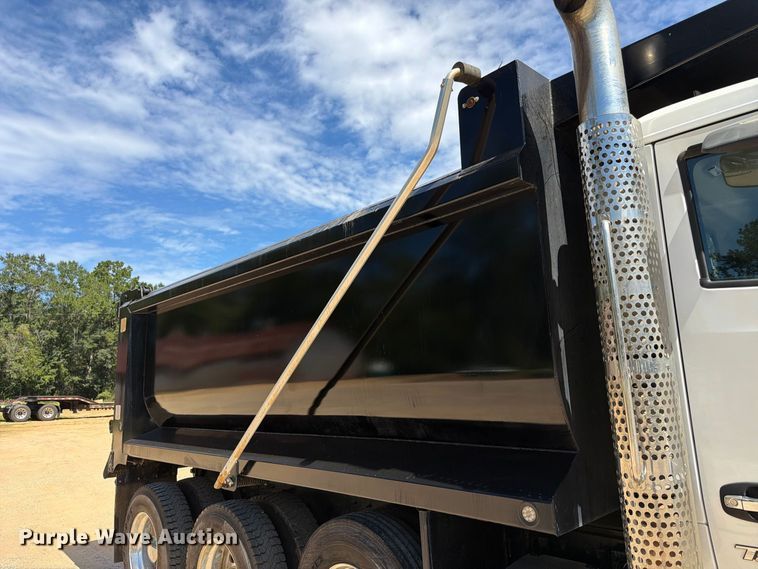 image for item ZA0838 2025 Kenworth T880 dump truck