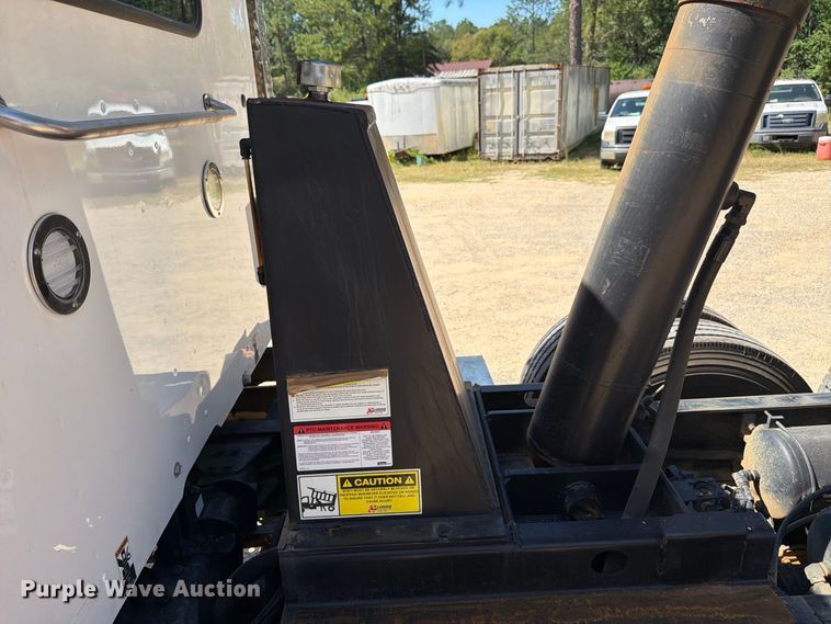 image for item ZA0838 2025 Kenworth T880 dump truck