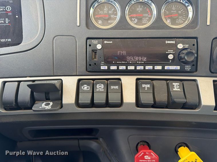 image for item ZA0838 2025 Kenworth T880 dump truck