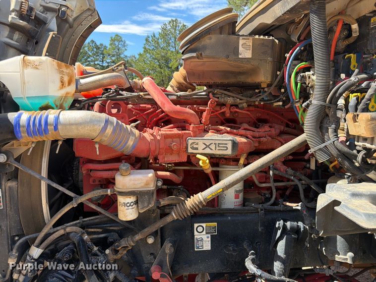 image for item ZA0838 2025 Kenworth T880 dump truck