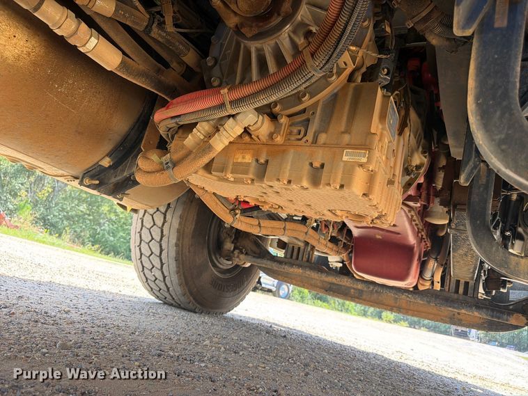 image for item ZA0838 2025 Kenworth T880 dump truck