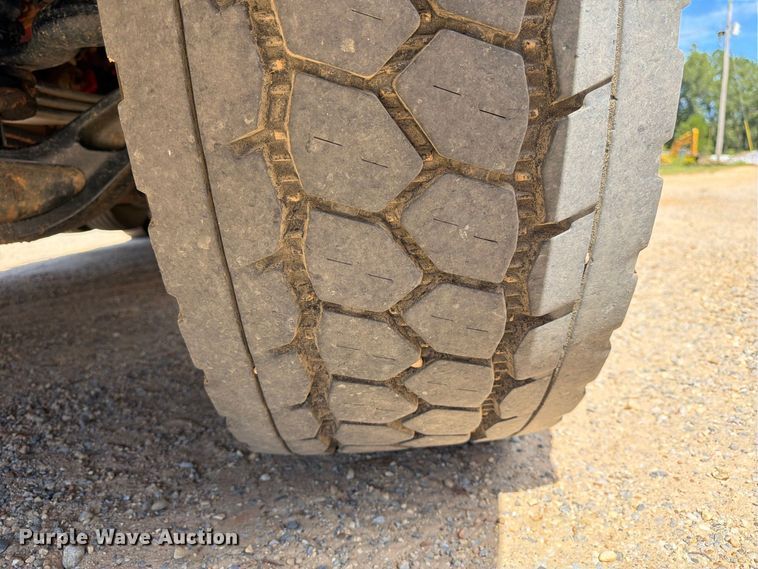 image for item ZA0838 2025 Kenworth T880 dump truck