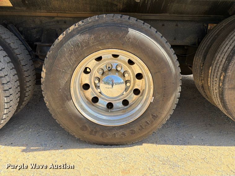 image for item ZA0838 2025 Kenworth T880 dump truck