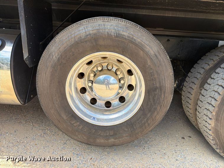 image for item ZA0838 2025 Kenworth T880 dump truck