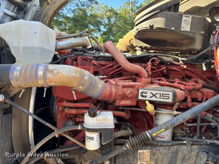 image for item ZA0839 2025 Kenworth T880 dump truck