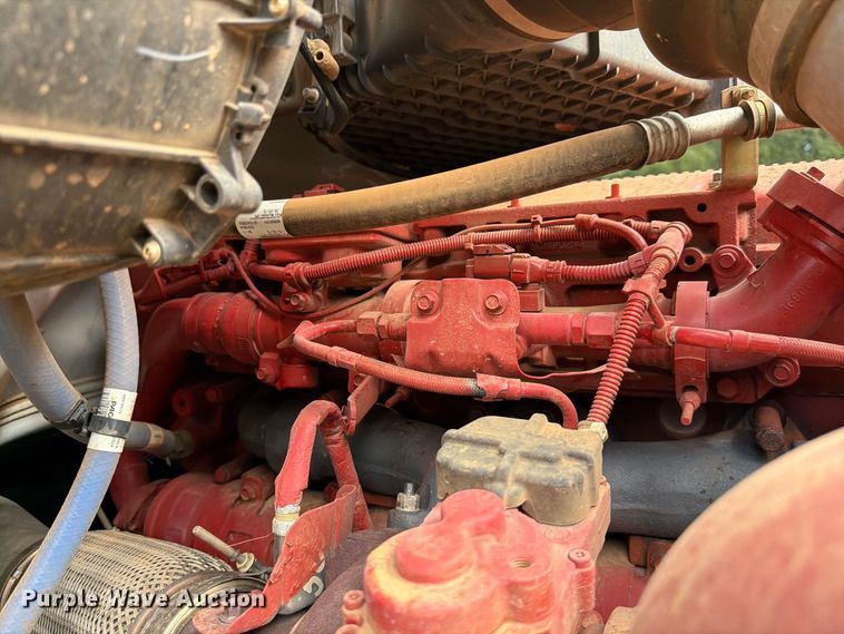 2025 Kenworth T880
