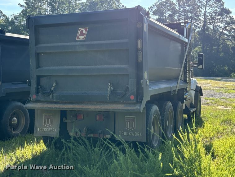 image for item ZA0840 2025 Kenworth T880 dump truck