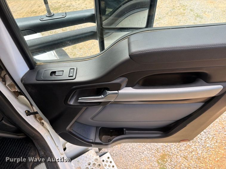 image for item ZA0840 2025 Kenworth T880 dump truck