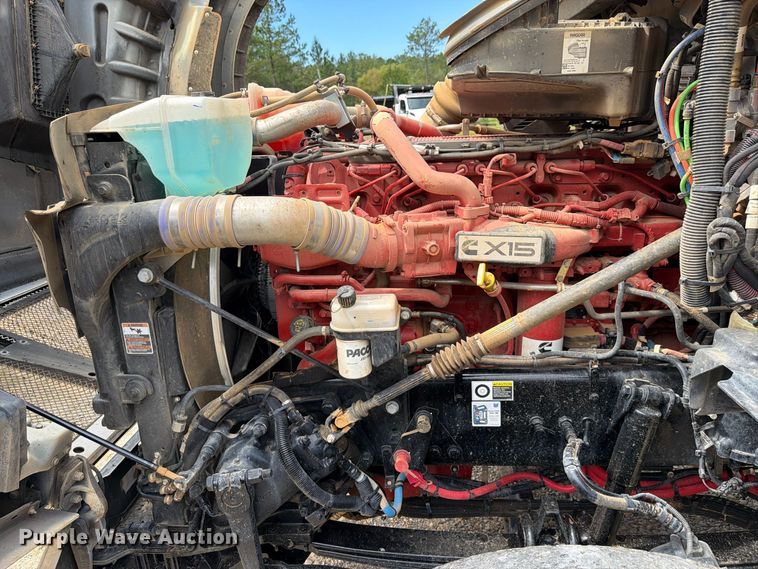 image for item ZA0840 2025 Kenworth T880 dump truck