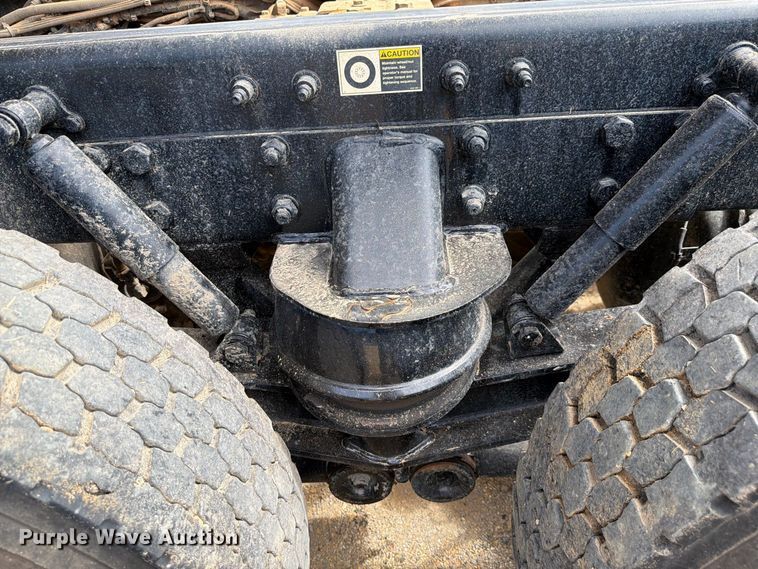 image for item ZA0840 2025 Kenworth T880 dump truck