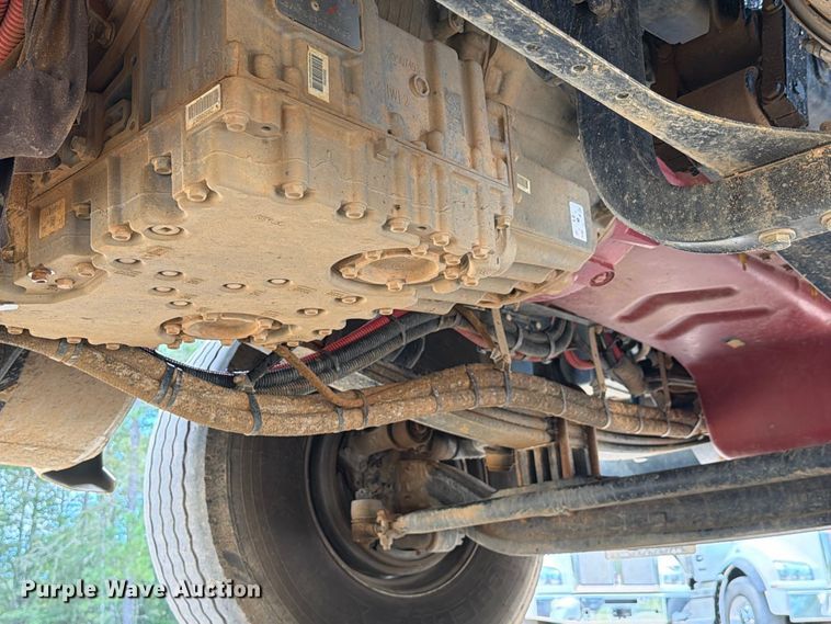 image for item ZA0840 2025 Kenworth T880 dump truck