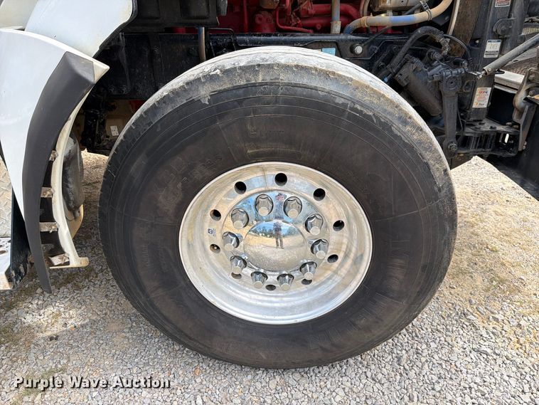 image for item ZA0840 2025 Kenworth T880 dump truck