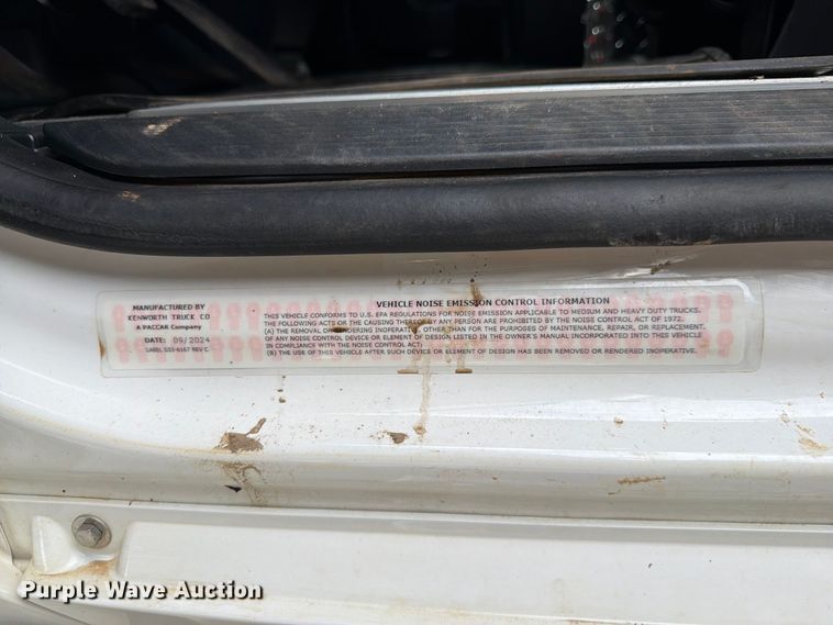 image for item ZA0840 2025 Kenworth T880 dump truck