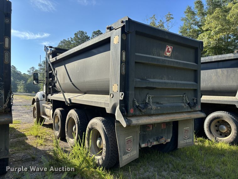 image for item ZA0841 2025 Kenworth T880 dump truck