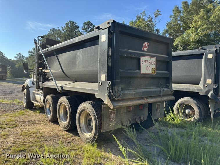 image for item ZA0842 2025 Kenworth T880 dump truck