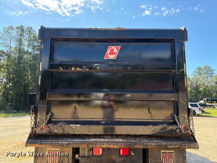 image for item ZA0842 2025 Kenworth T880 dump truck