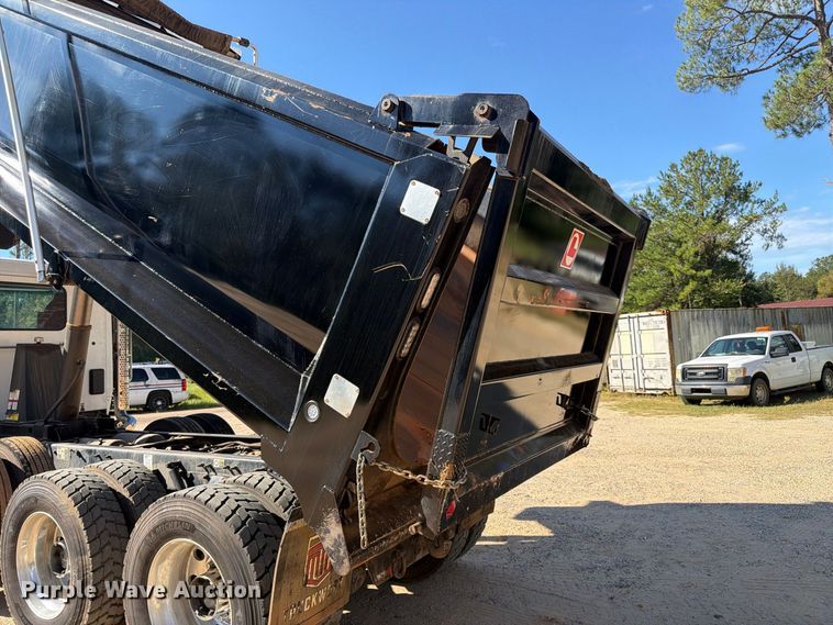 image for item ZA0842 2025 Kenworth T880 dump truck