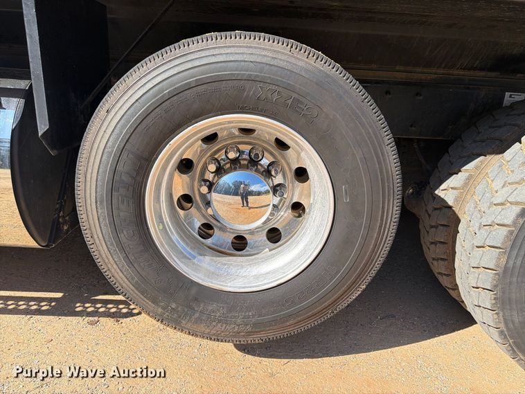 image for item ZA0842 2025 Kenworth T880 dump truck