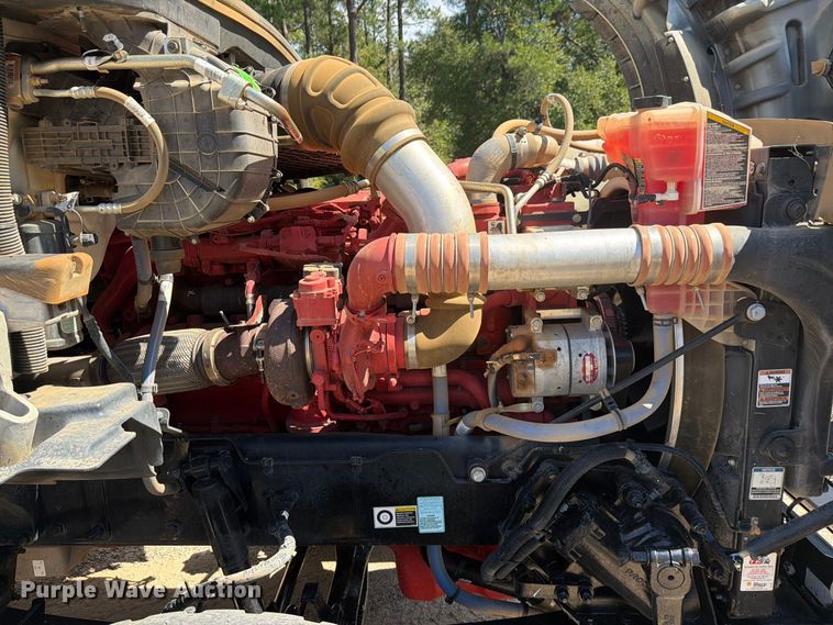 image for item ZA0843 2025 Kenworth T880 dump truck