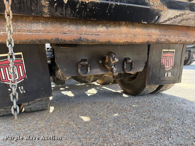 image for item ZA0843 2025 Kenworth T880 dump truck