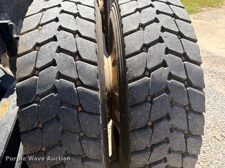 image for item ZA0843 2025 Kenworth T880 dump truck