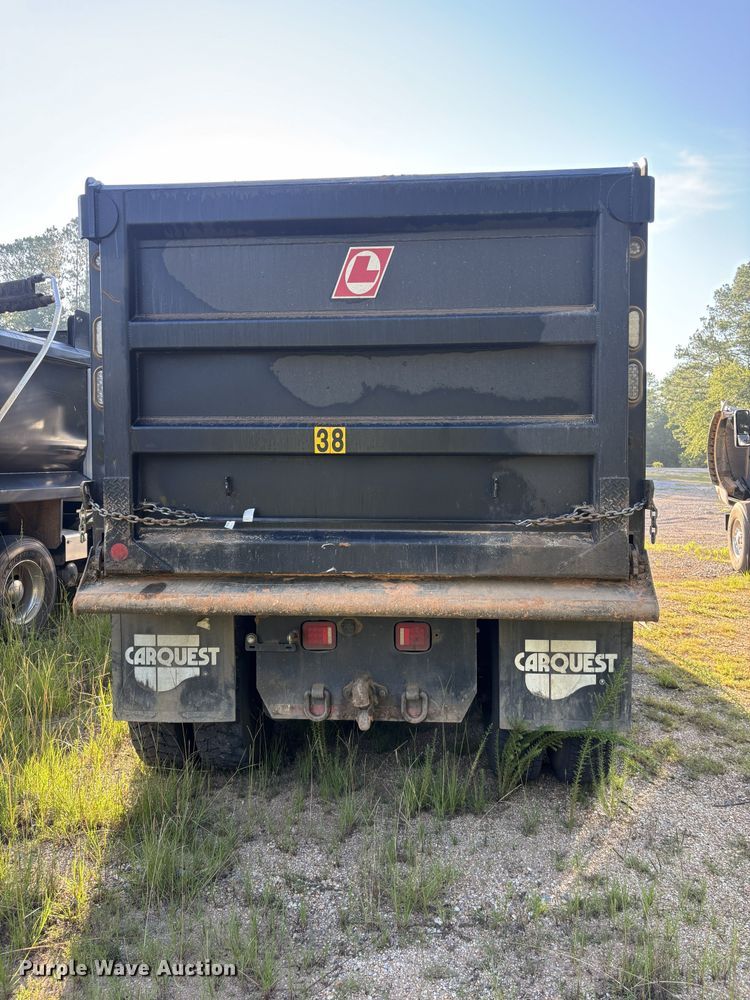 image for item ZA0844 2025 Kenworth T880 dump truck