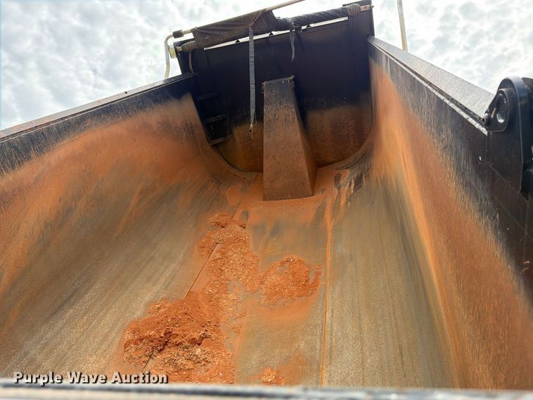 image for item ZA0844 2025 Kenworth T880 dump truck