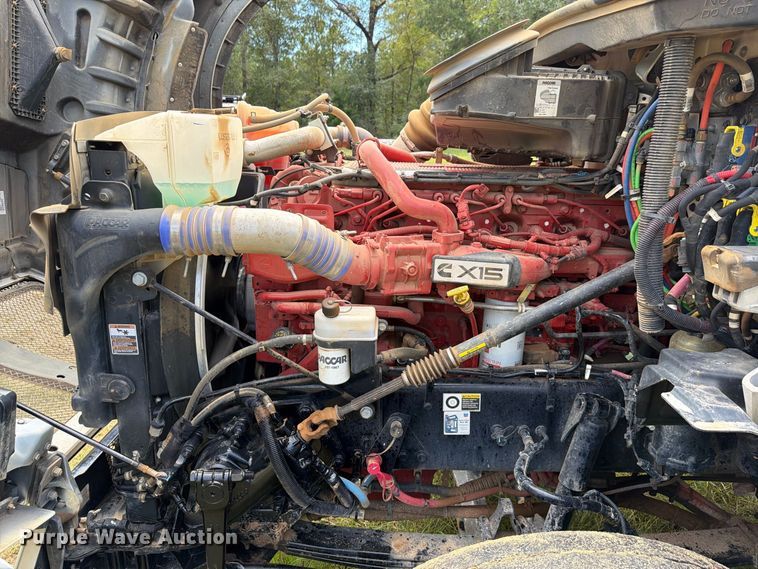 image for item ZA0844 2025 Kenworth T880 dump truck