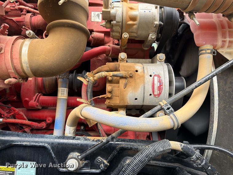 image for item ZA0844 2025 Kenworth T880 dump truck