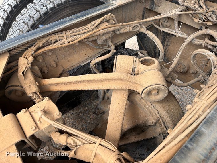 image for item ZA0844 2025 Kenworth T880 dump truck