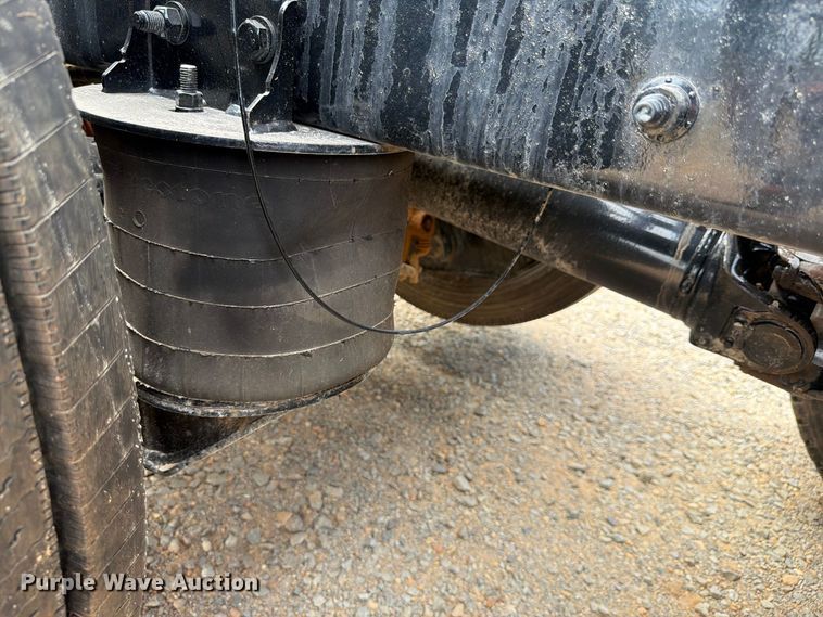 image for item ZA0844 2025 Kenworth T880 dump truck
