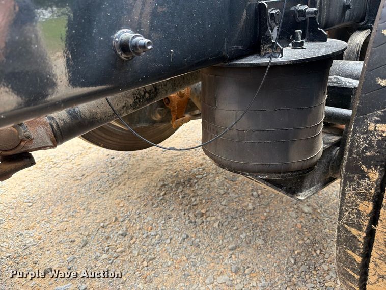 image for item ZA0844 2025 Kenworth T880 dump truck