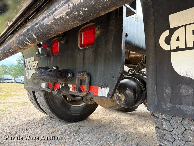 image for item ZA0844 2025 Kenworth T880 dump truck